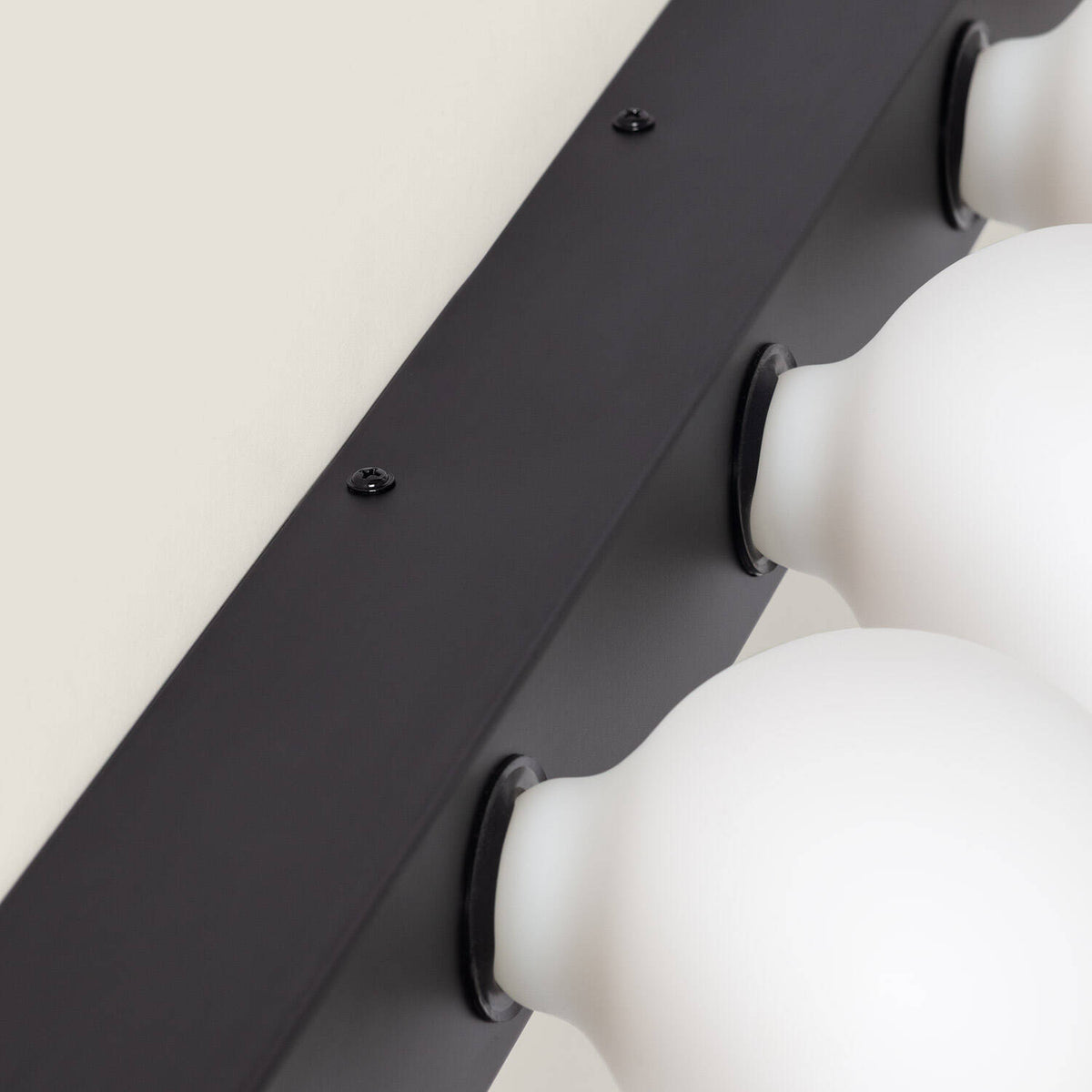 Aplique de Pared Baño Metal 5 Focos Aizkra