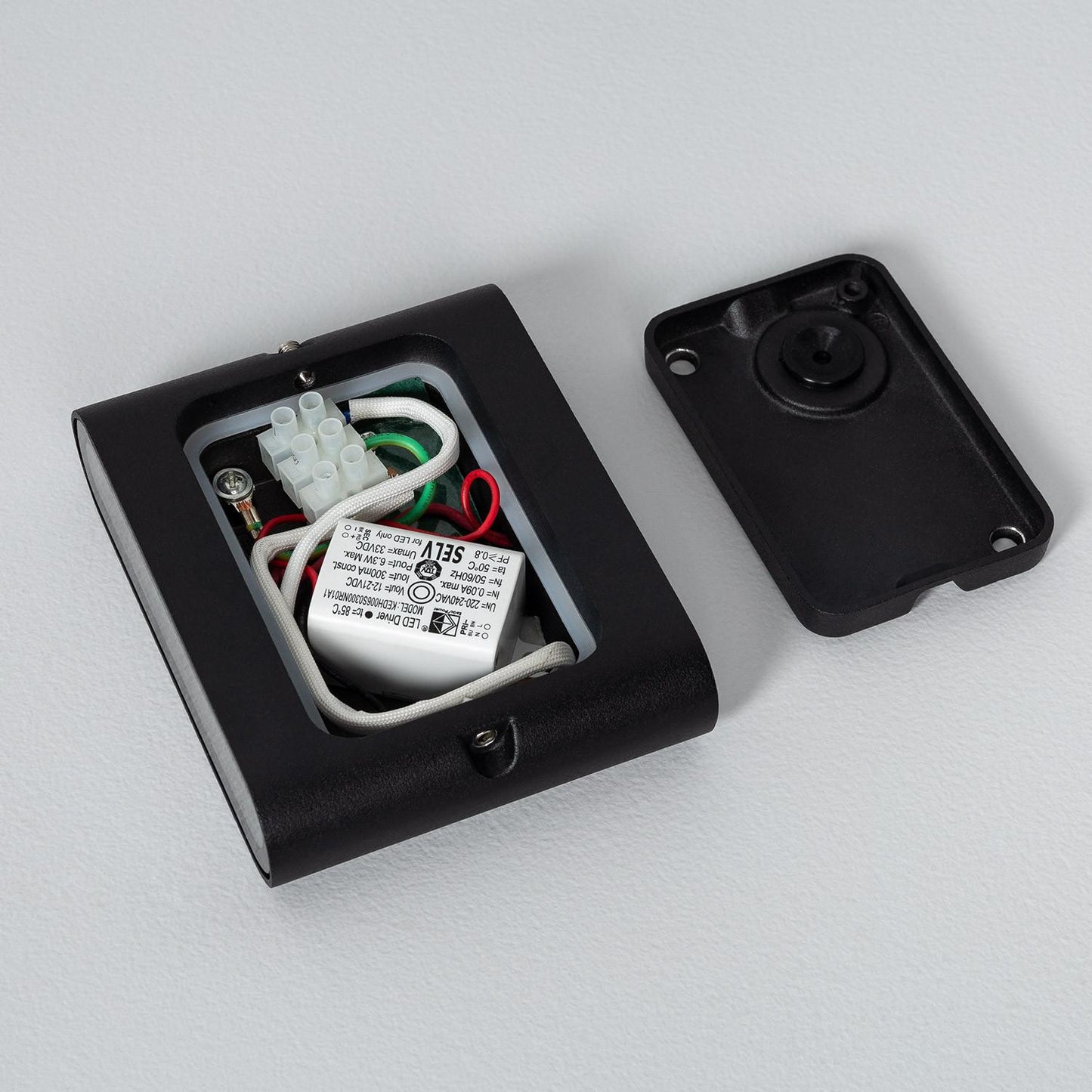 Aplique de Pared Exterior LED 6W Iluminación Doble Cara Aluminio Cuadrado Negro Luming