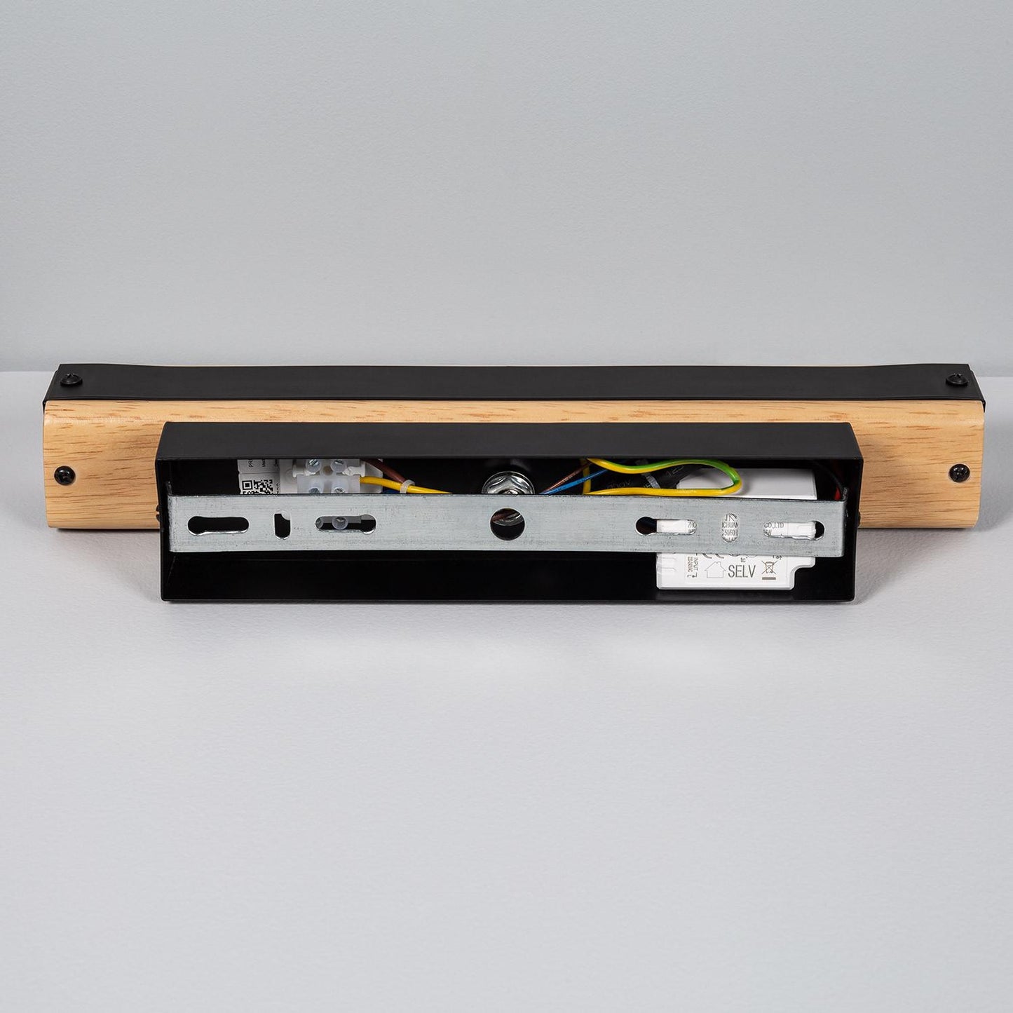 Aplique de Pared LED 6W de Madera Axer