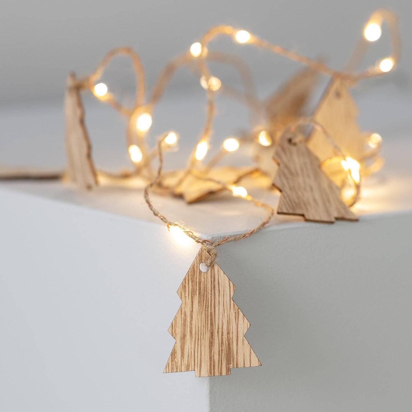 Guirnalda de Luces LED Árbol Madera con Batería 2,2m
