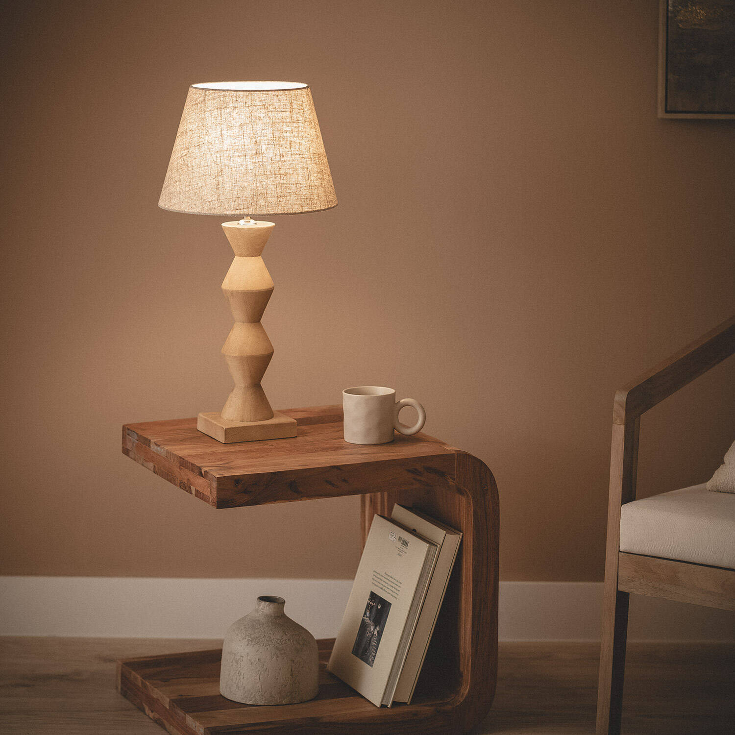 Lámpara de Mesa Madera Akesh II ILUZZIA