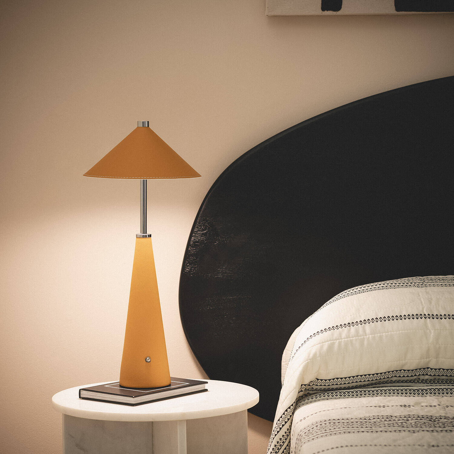 Lámpara de Mesa LED Portátil Cuero  con Batería USB Recargable Tyu Tule