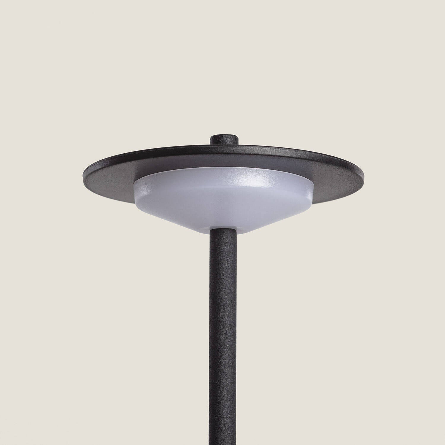 Lámpara de Mesa LED Portátil para Exterior Metal con Batería Recargable Estepona