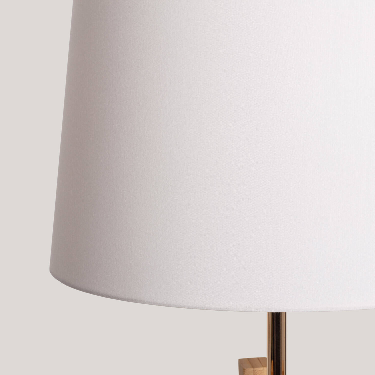 Lámpara de Pie Qaanso