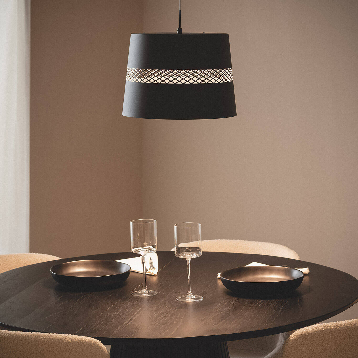 Lámpara Colgante LED 28W Metal Saska