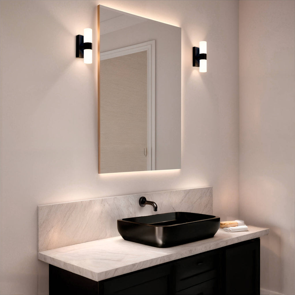 Aplique de Pared Baño Aluminio y PC Avery