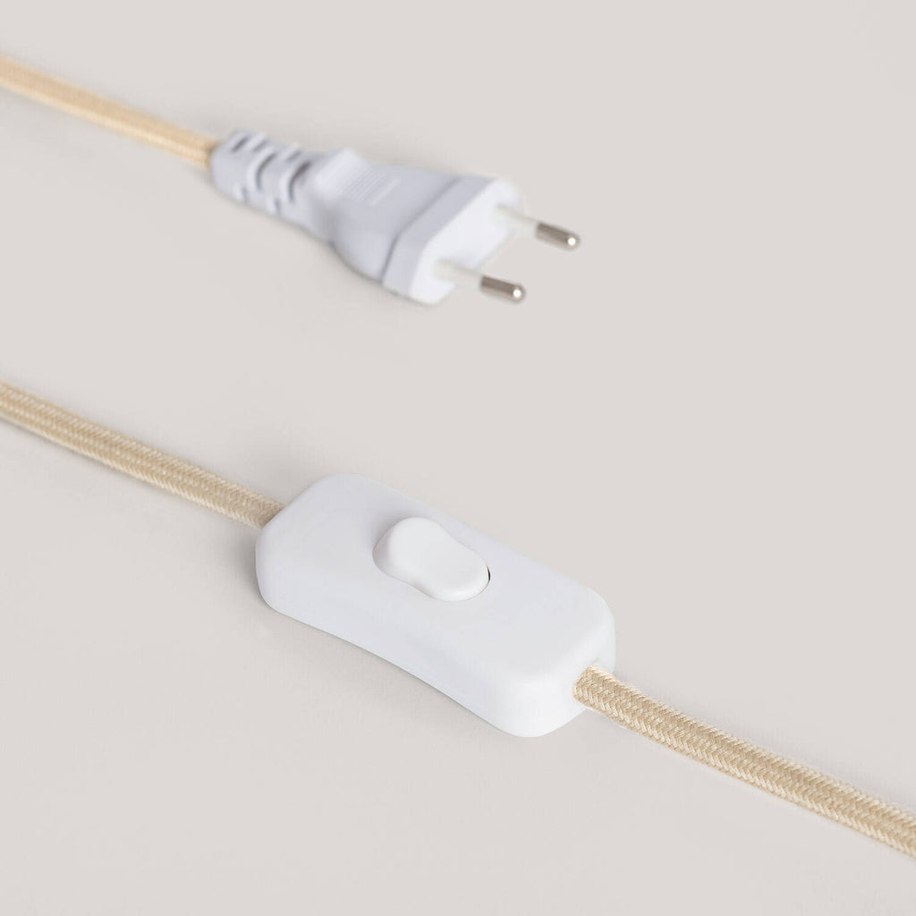 Lámpara de Mesa Madera Akesh I ILUZZIA