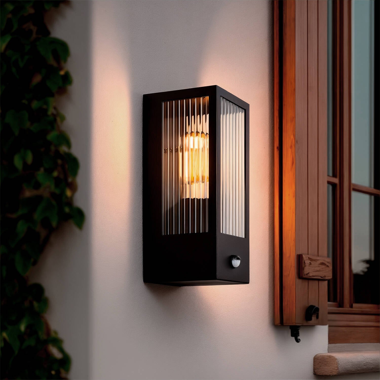 Aplique de Pared Exterior Acero Inoxidable y Cristal Texturizado con Detector de Movimiento Gakom