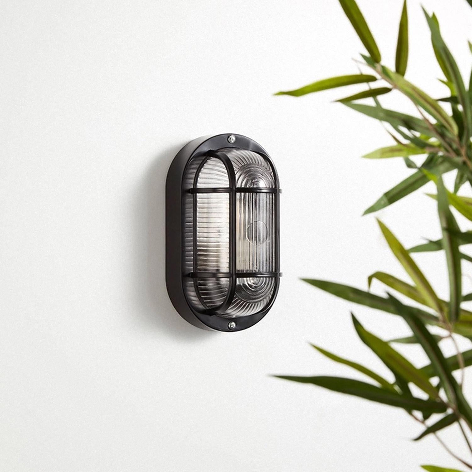 Aplique Oval para Exterior Hublot Kildare