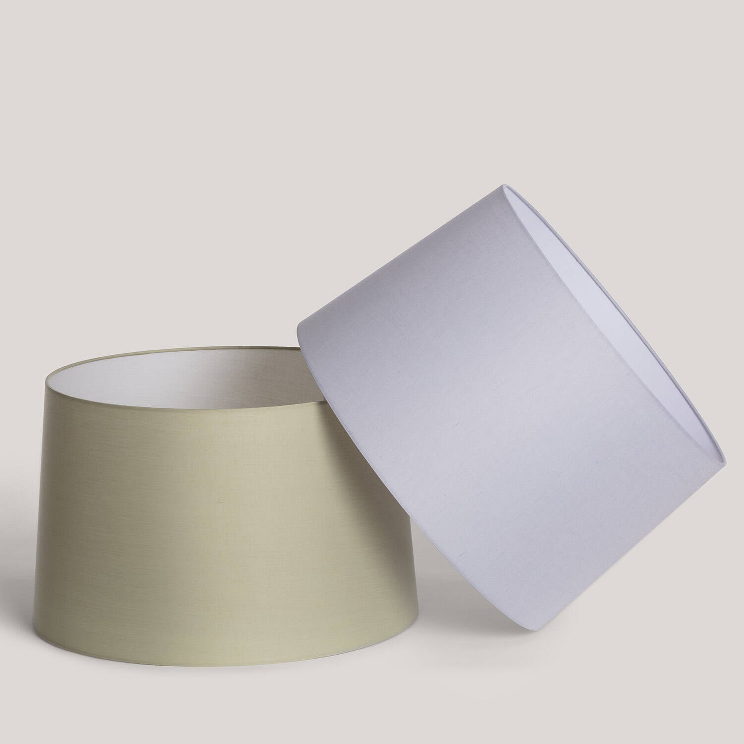 Pantalla Lámpara de Pie Yuvan ILUZZIA