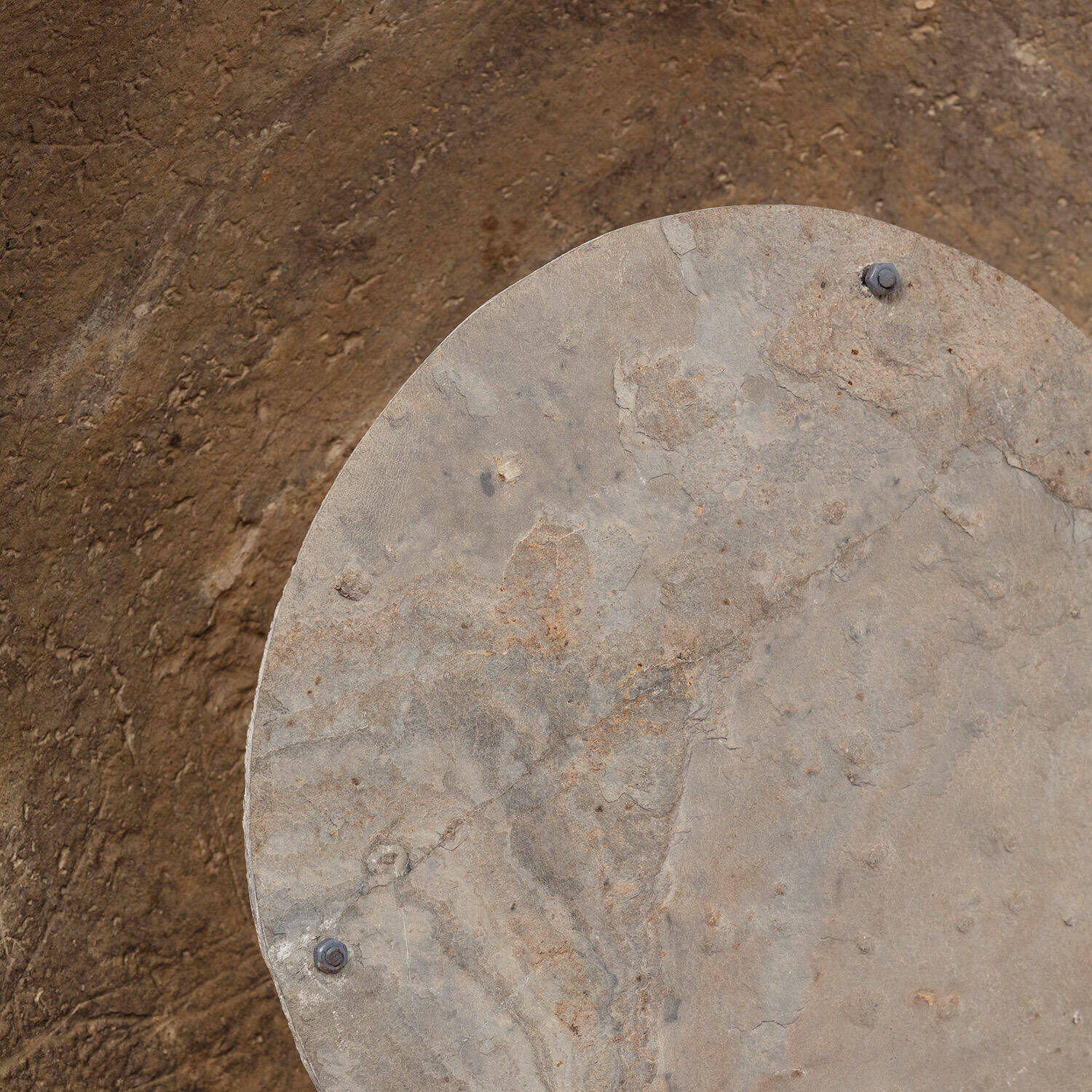 Aplique de Pared Papel Maché Piedra Metal Orfalu