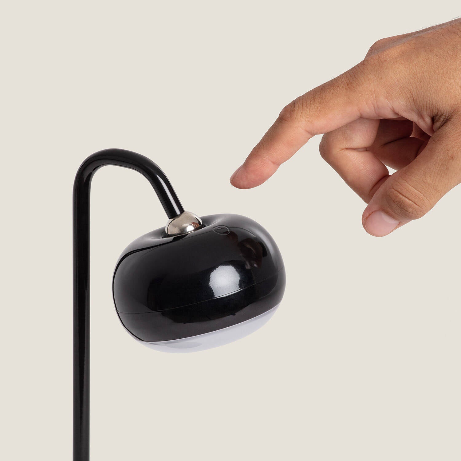 Lámpara de Mesa Metal LED 3W con Batería Recargable USB Tunja