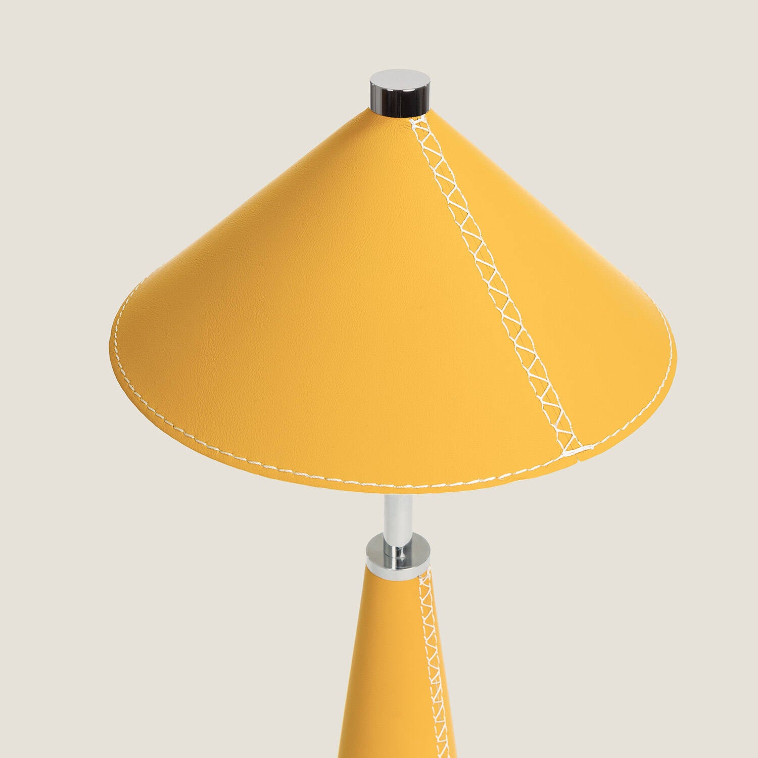 Lámpara de Mesa LED Portátil Cuero  con Batería USB Recargable Tyu Tule