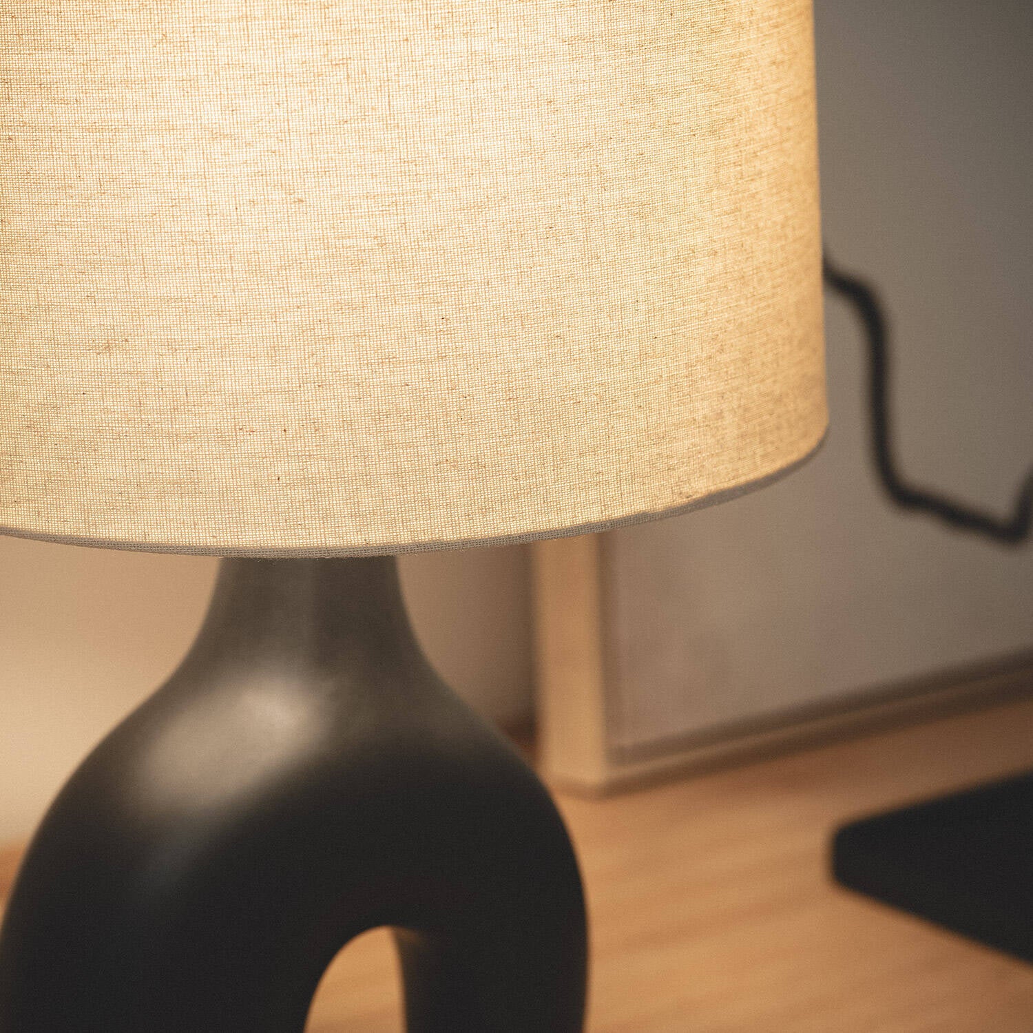 Lámpara de Mesa Cerámica y Lino Ginger