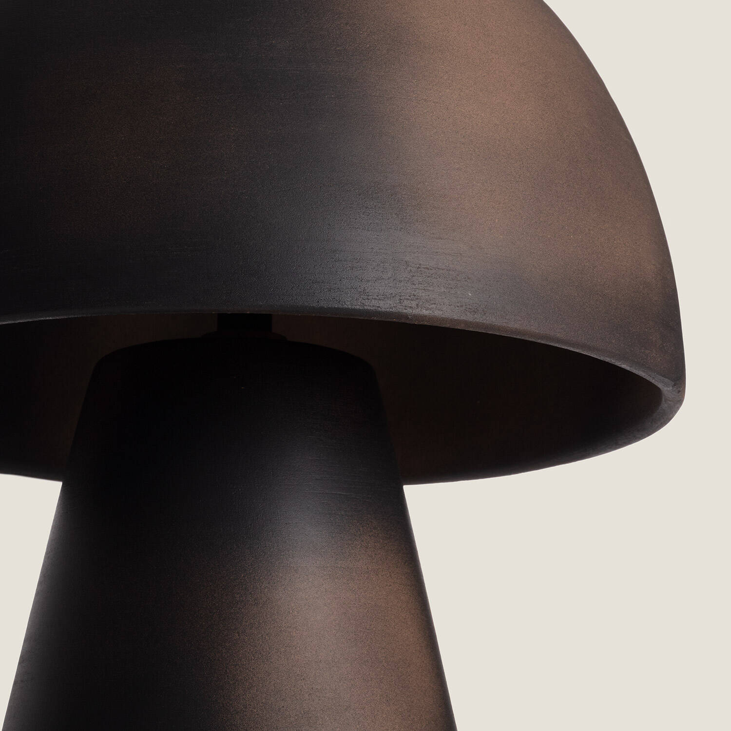 Lámpara de Mesa Metal Telia