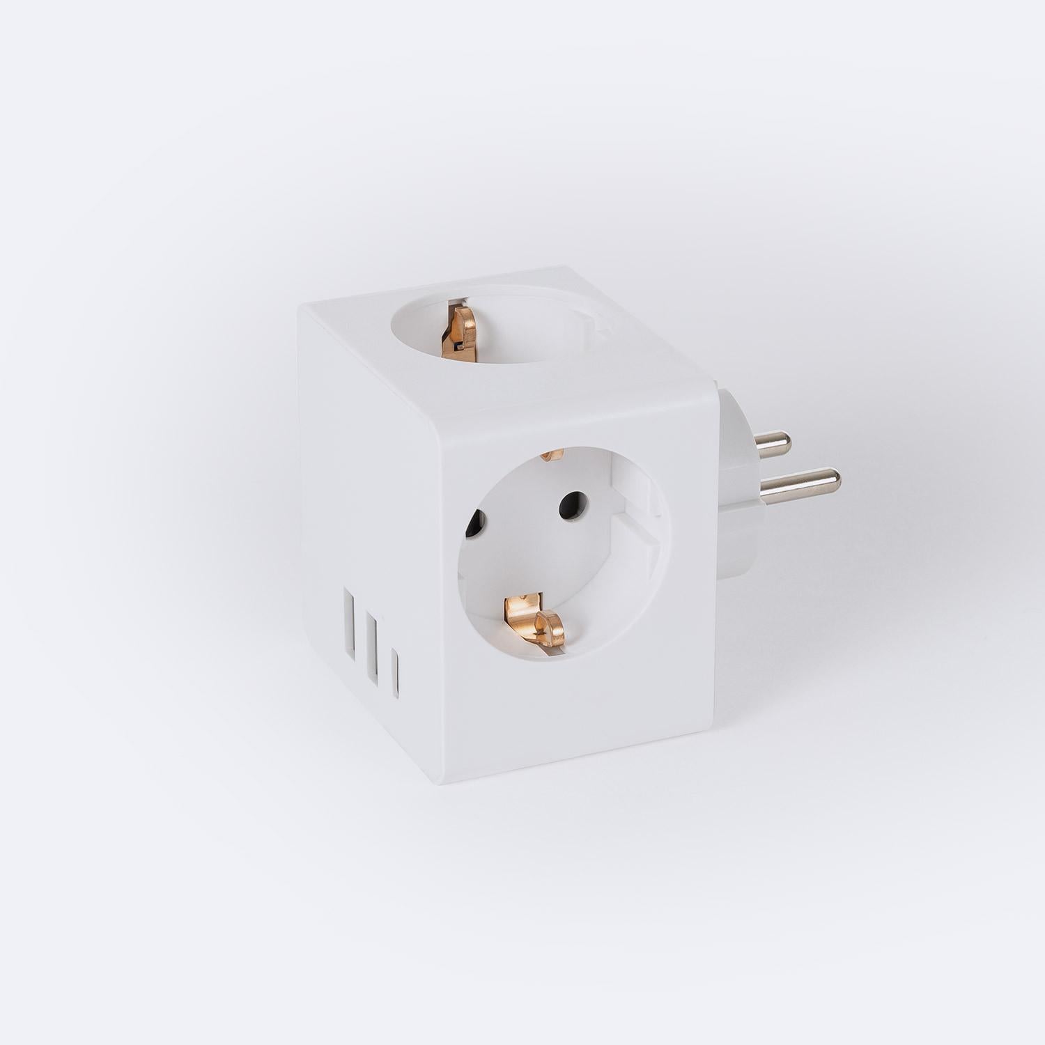 Adaptador Enchufe Triple Tipo F Schuko 2 USB + 1 USB-C