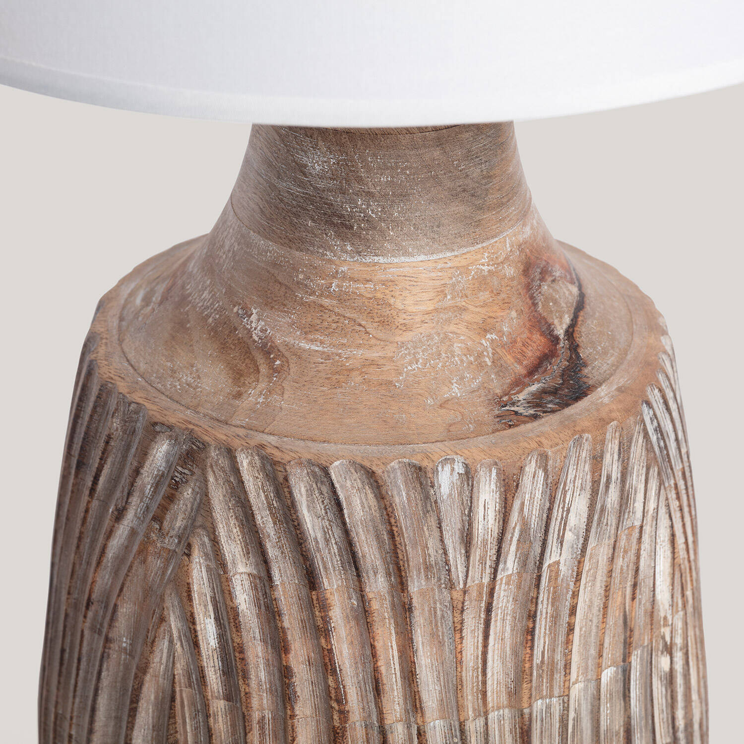 Lámpara de Mesa Madera Tanmay ILUZZIA