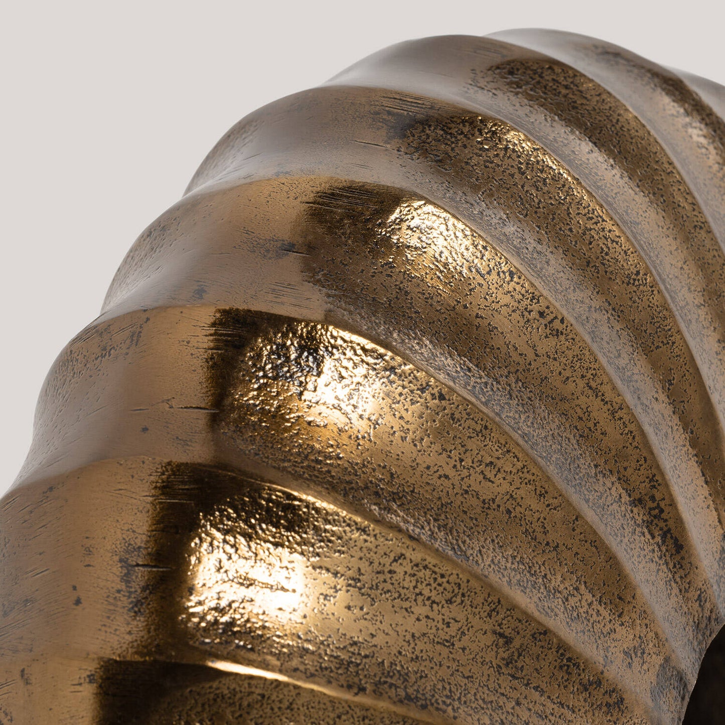 Aplique de Pared Aluminio Ronith ILUZZIA