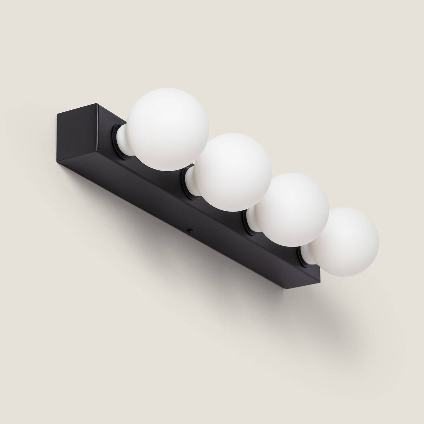 Aplique de Pared Baño Metal 4 Focos Aizkra