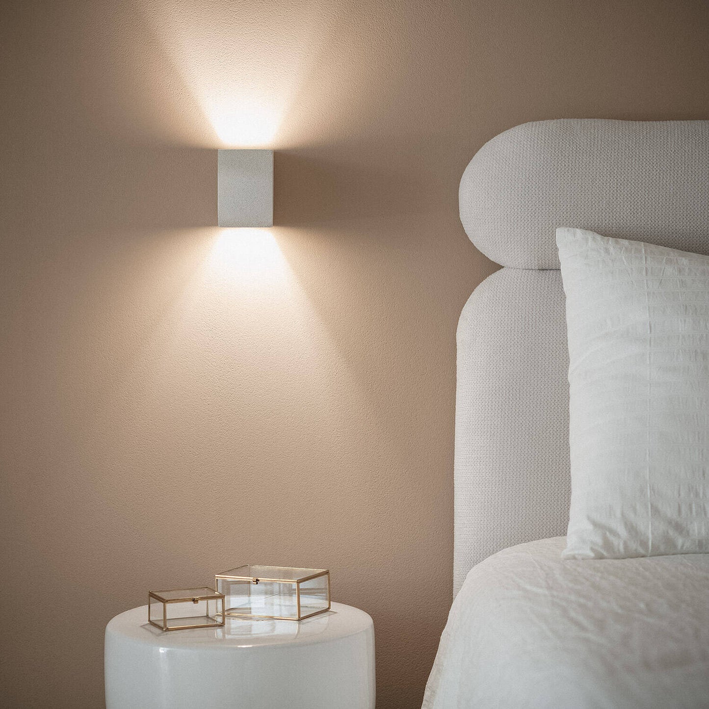 Aplique de Pared Cemento Iluminación Doble Cara Batam