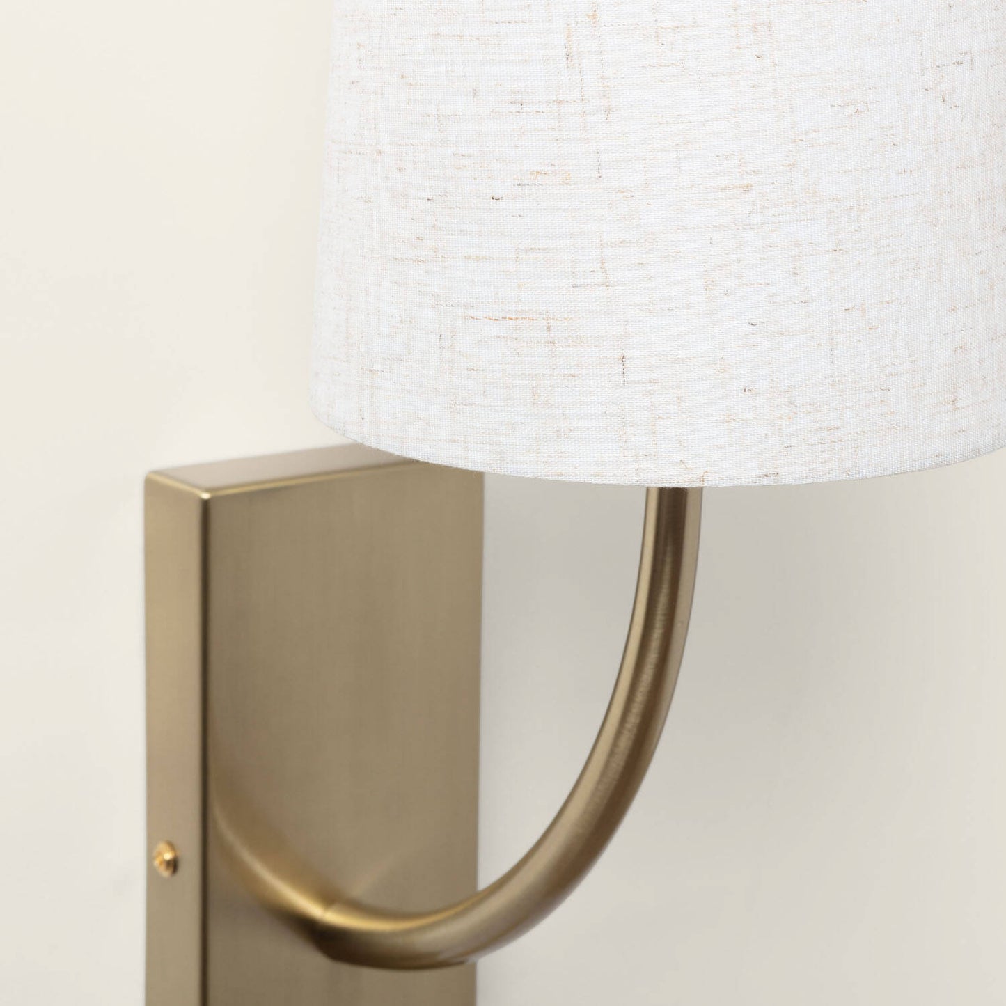 Aplique de Pared con Pantalla de Metal y Lino con Luz de Lectura Suite