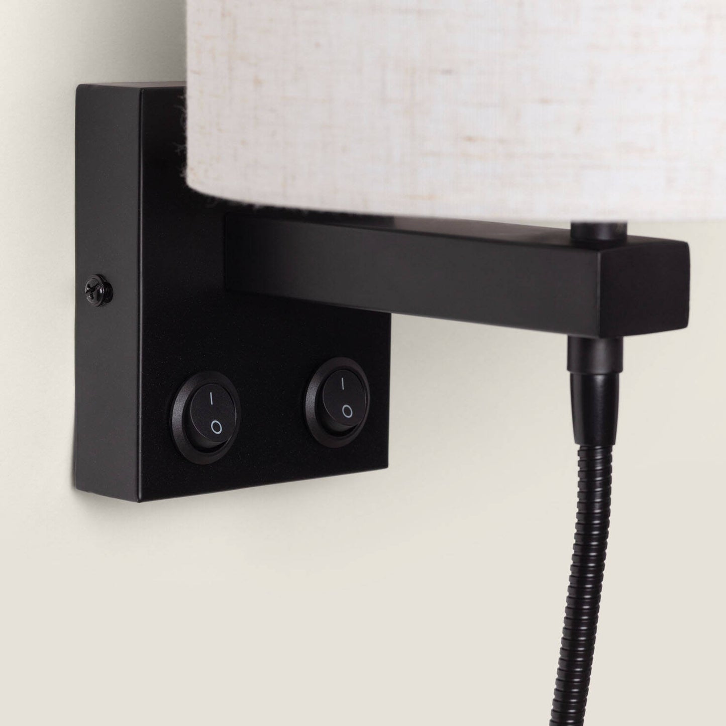 Aplique de Pared con Pantalla Metal y Lino con Luz de Lectura Ozu