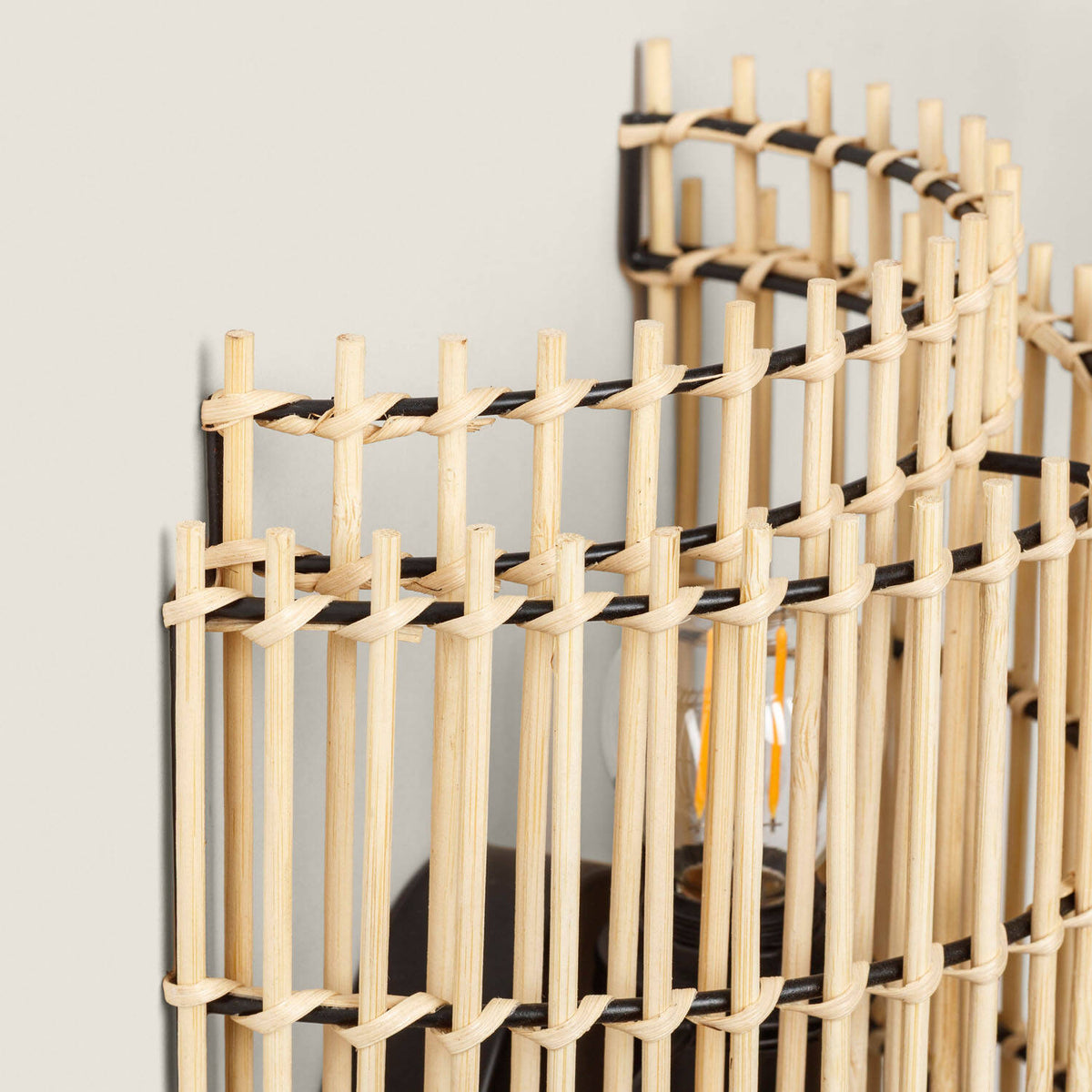 Aplique de Pared de Bambú Natural Kaia