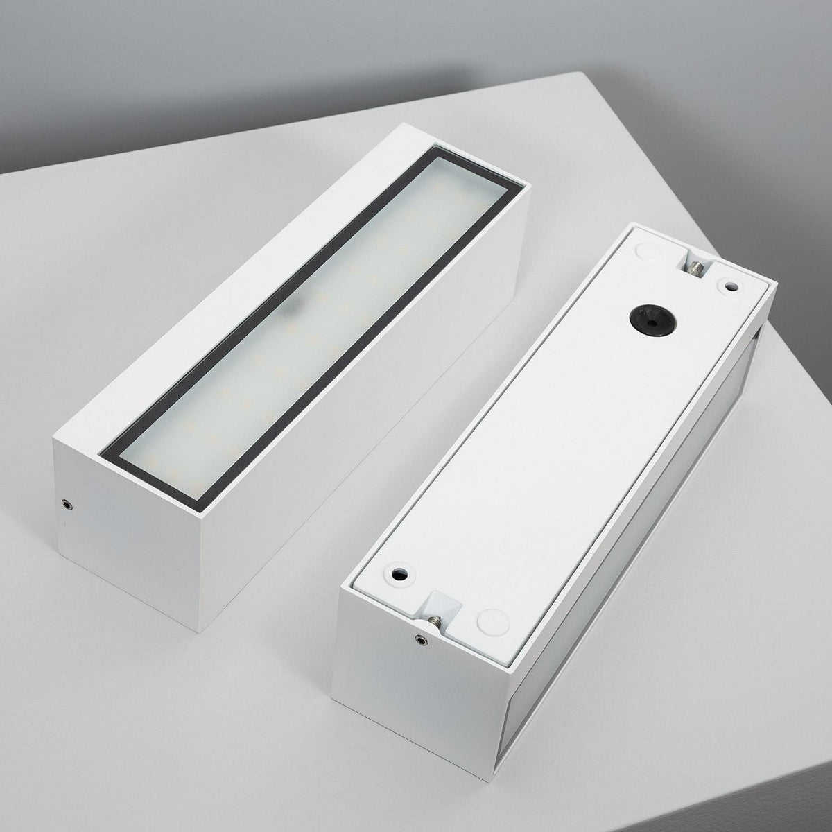 Aplique de Pared Exterior LED 10W Aluminio Iluminación Doble Cara Rectangular Blanco Lena