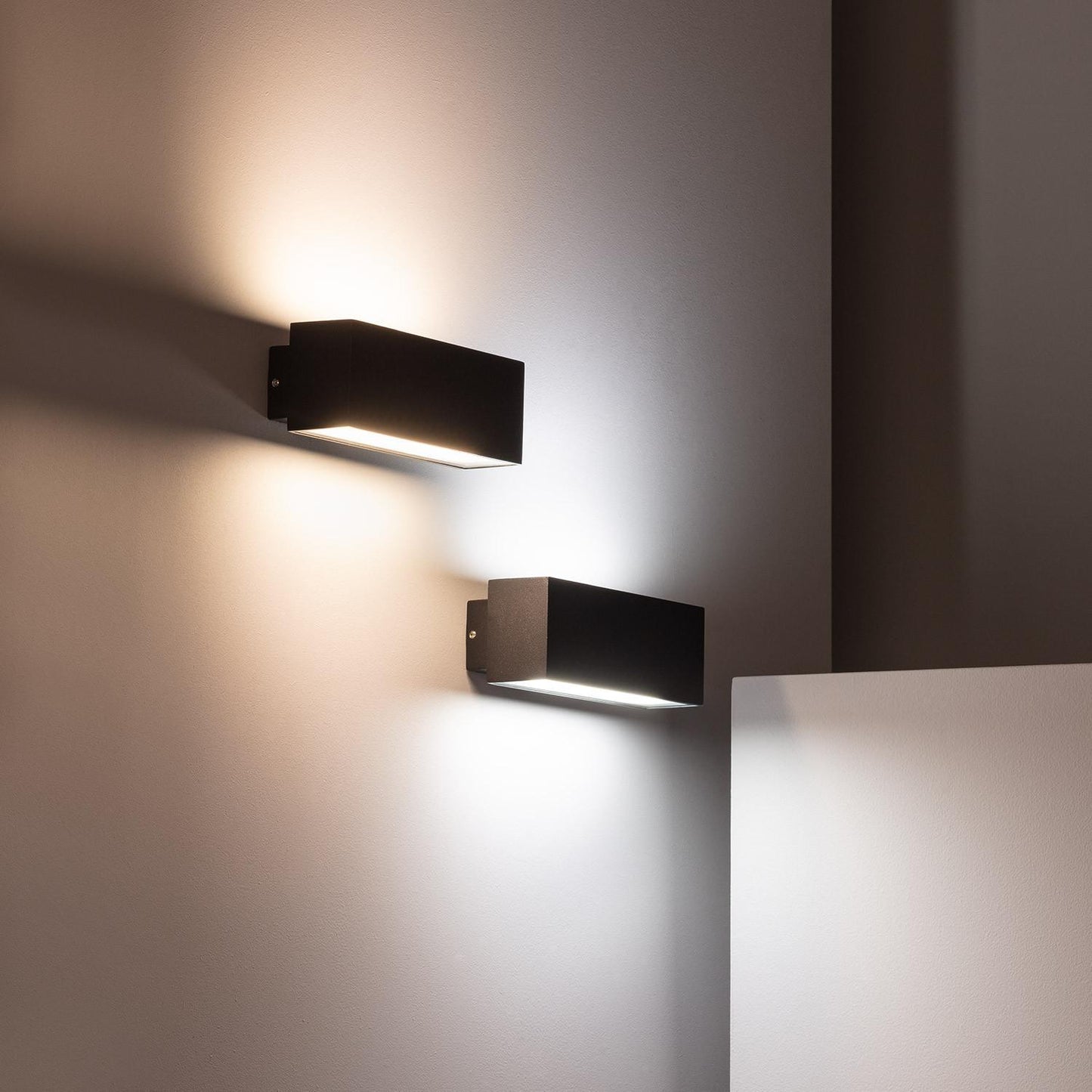 Aplique de Pared Exterior LED 11W Aluminio Iluminación Doble Cara Carinae
