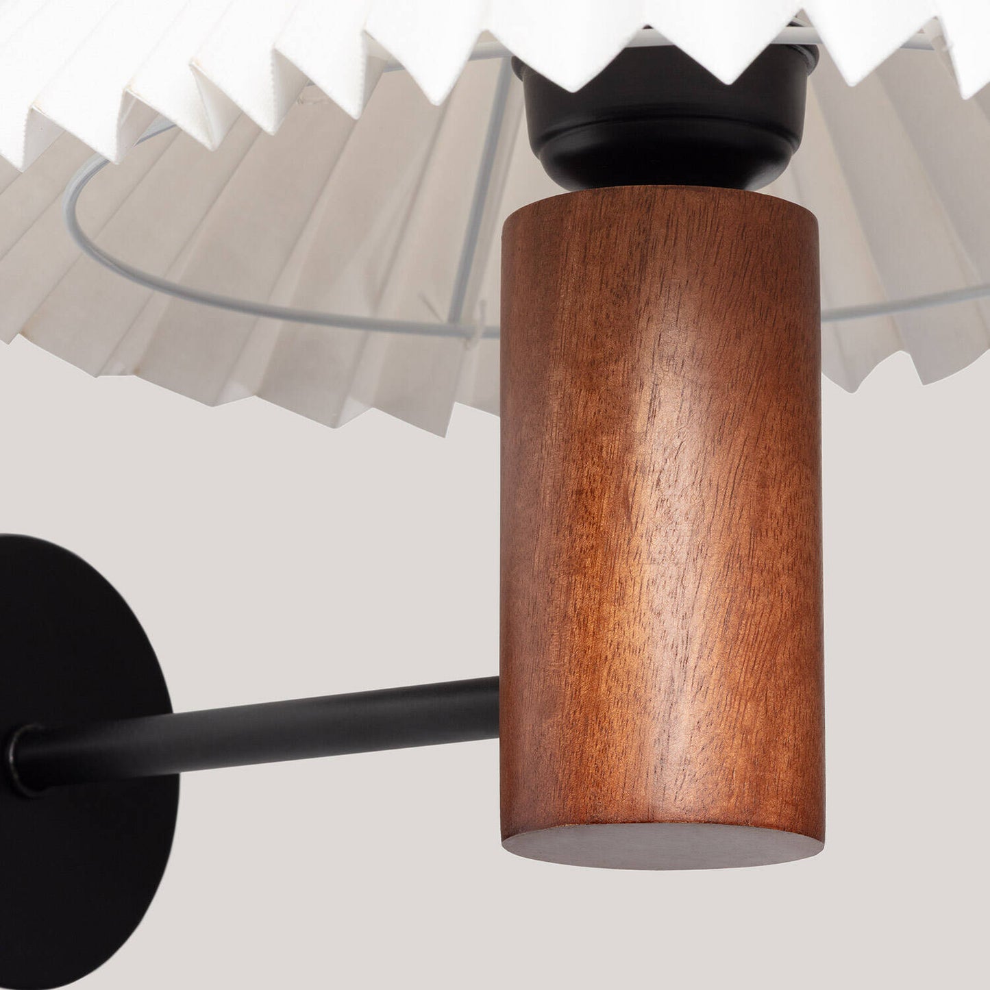 Aplique de Pared Madera Leonessa ILUZZIA