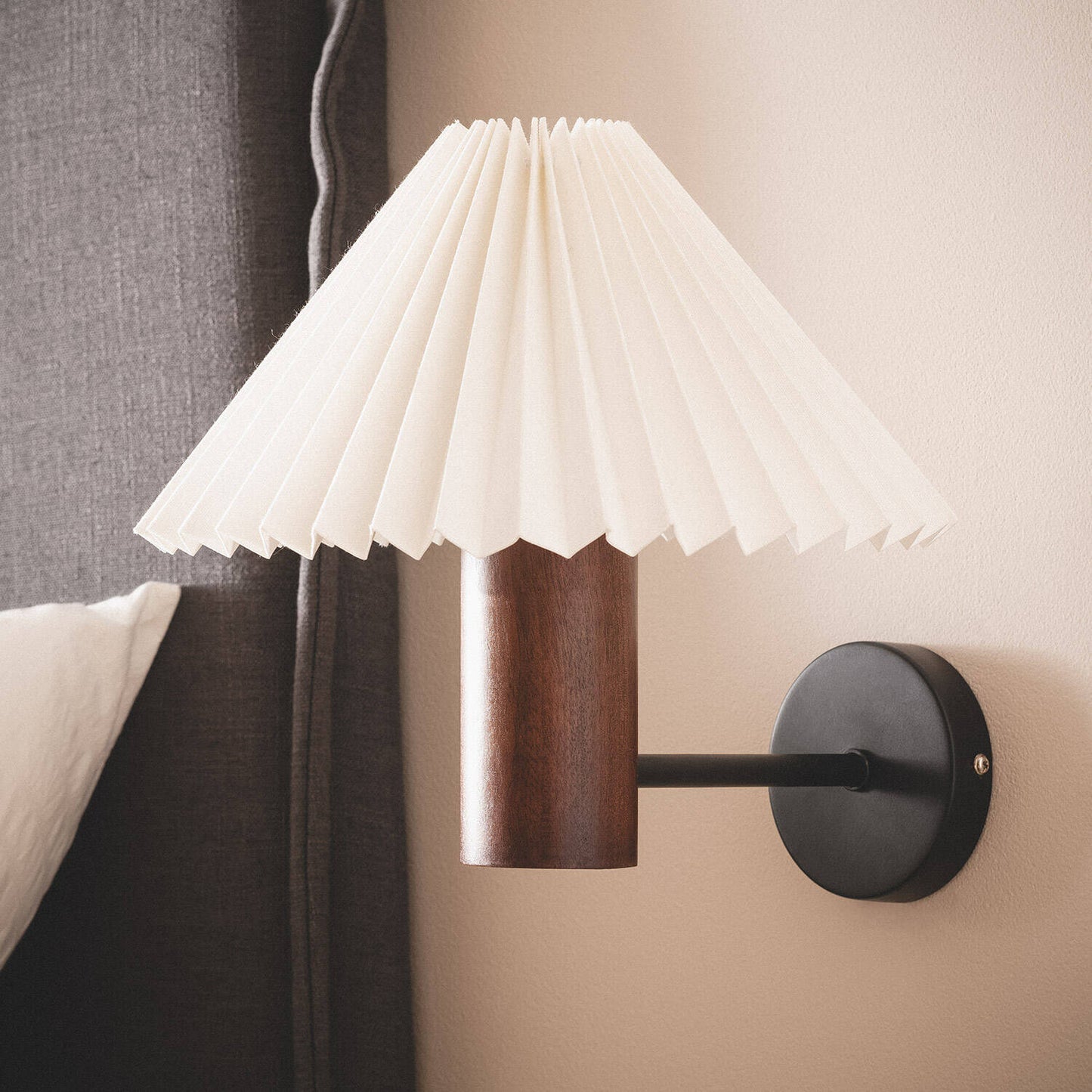 Aplique de Pared Madera Leonessa ILUZZIA