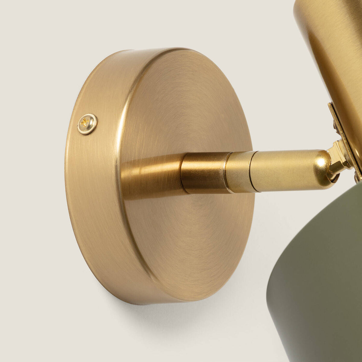 Aplique de Pared Orientable de Metal Brenta