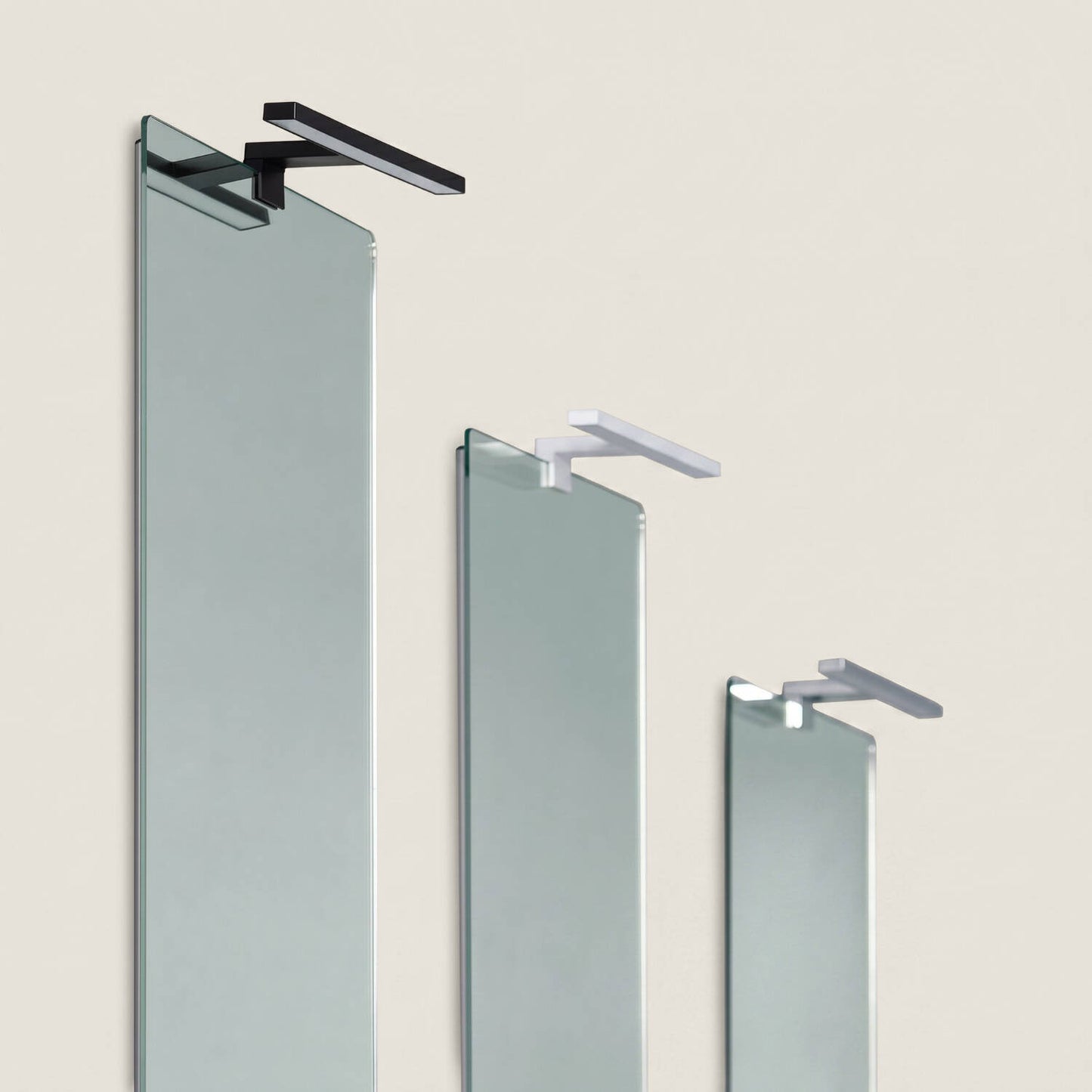 Aplique Espejo Baño Carl 5W Plata