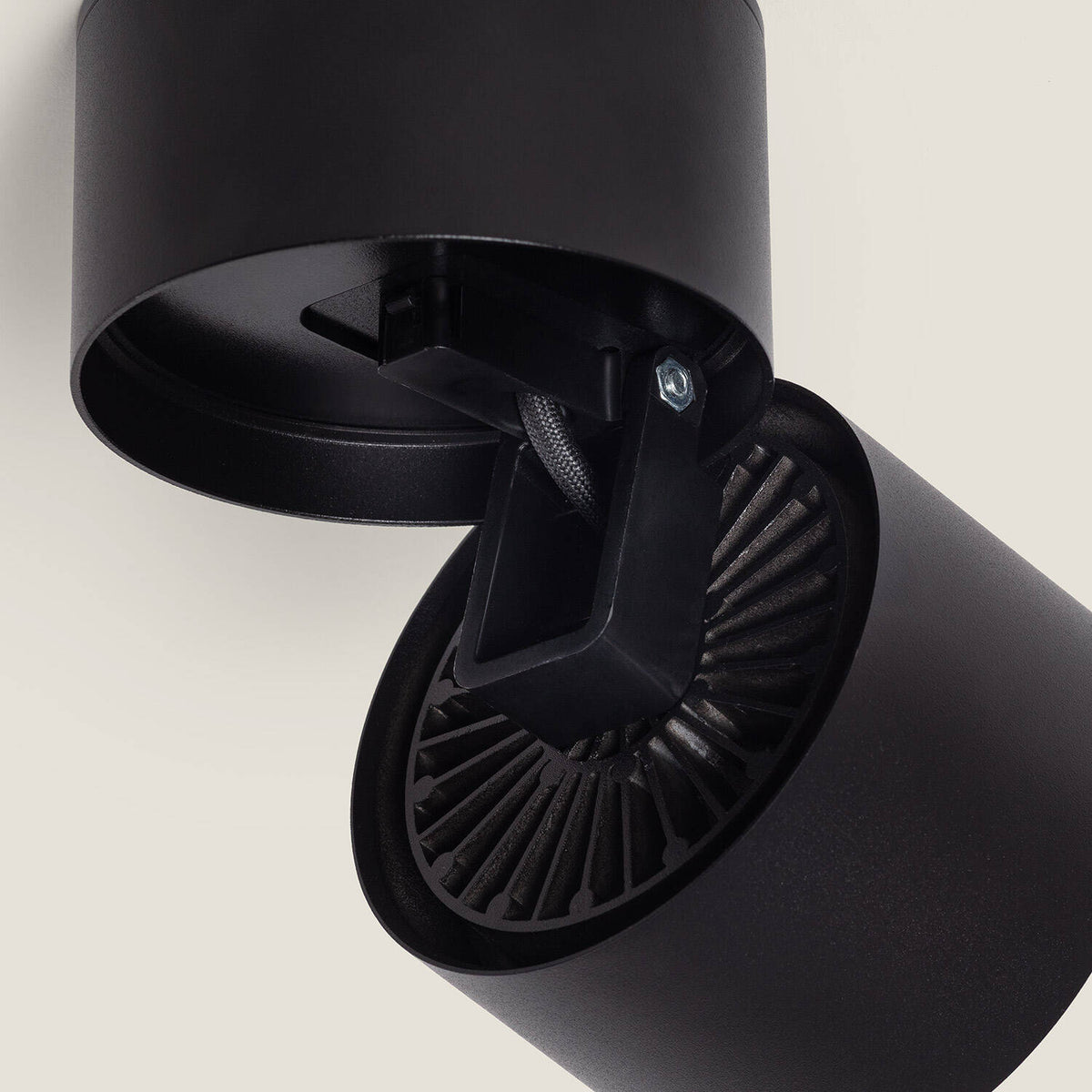 Aplique LED 15W de Aluminio Circular Negro New Onuba