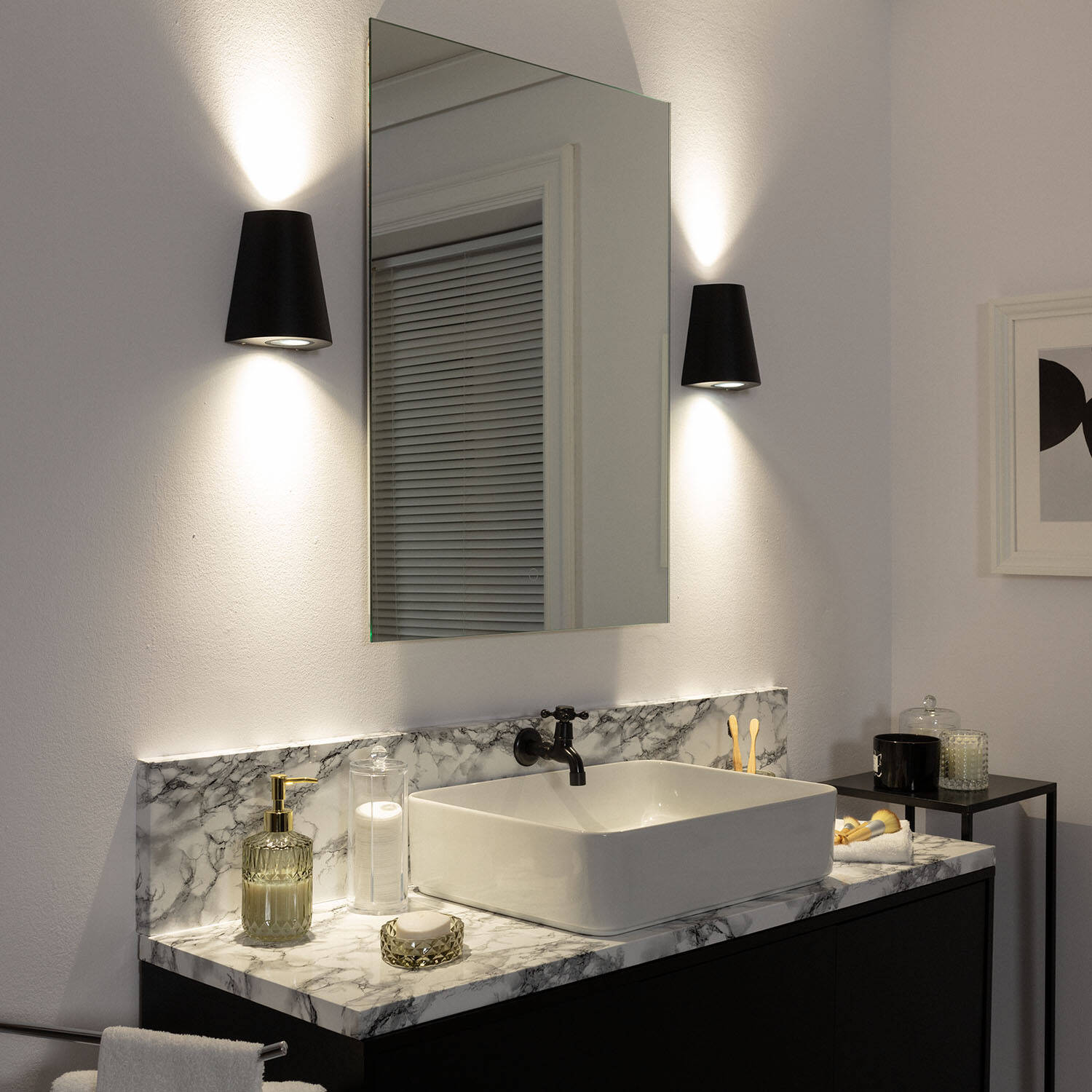 Aplique de Pared Exterior Aluminio Iluminación Doble Cara Magna Design