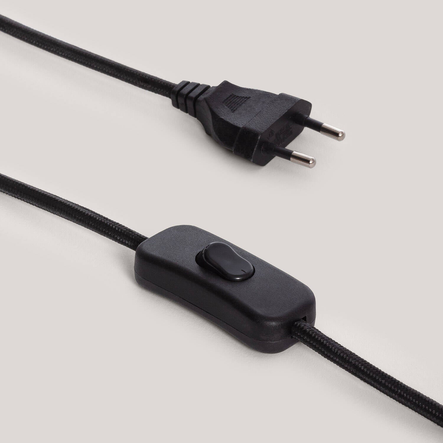 Lámpara de Mesa Metal Naksh ILUZZIA