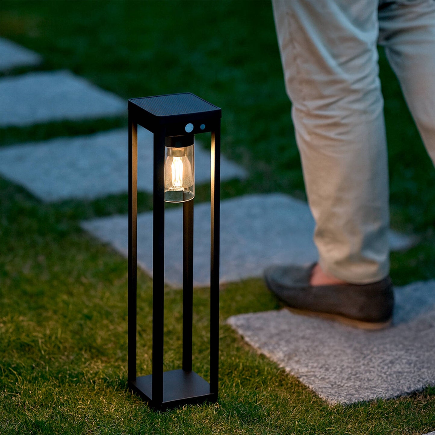 Baliza de Pie Exterior Solar LED 2W 40cm Aluminio con Sensor de Movimiento Devah