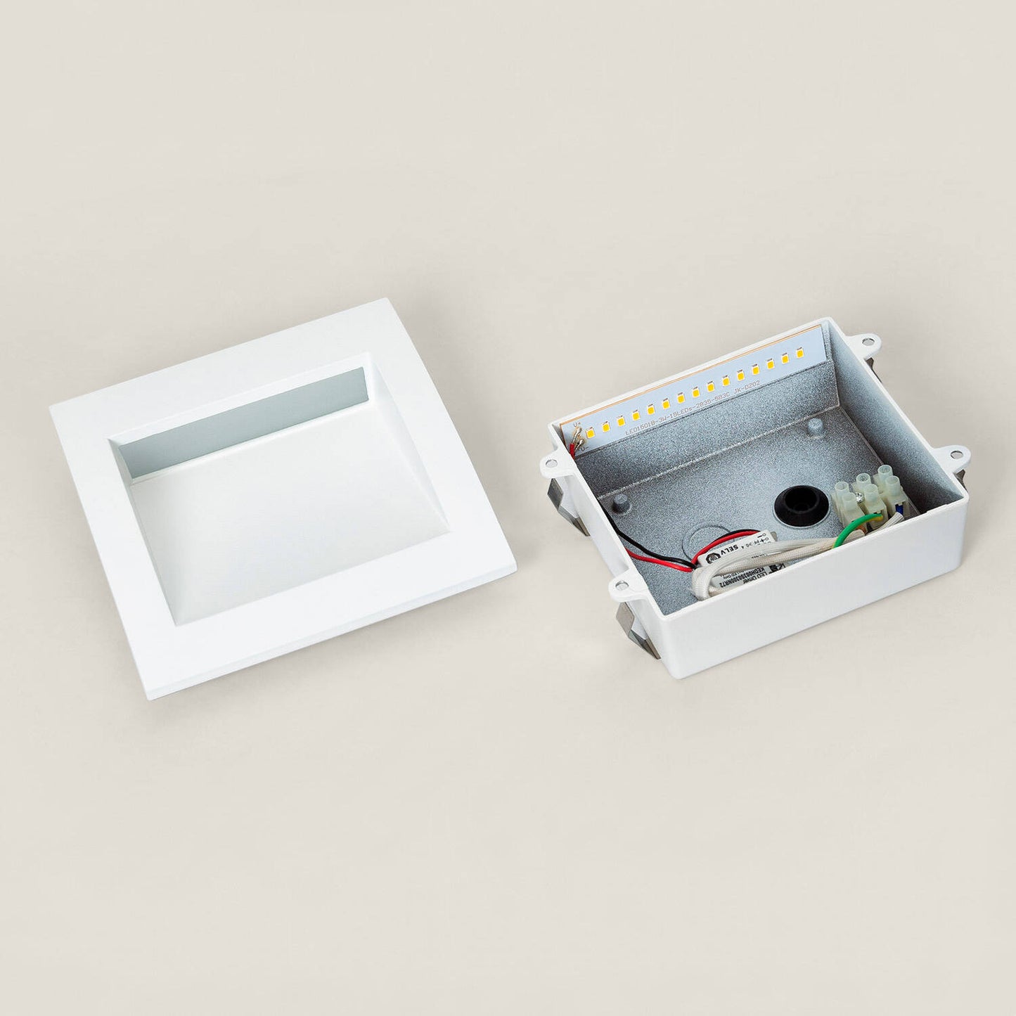 Baliza Exterior LED 4W Empotrable Pared Cuadrado Aluminio Blanco Natt