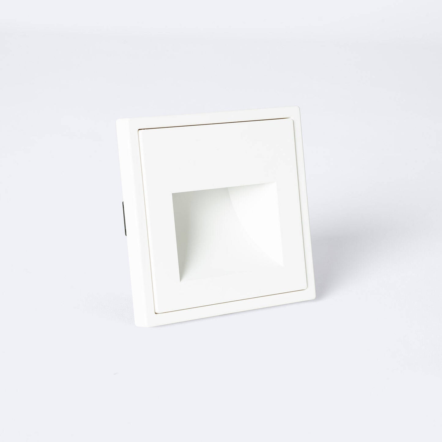 Baliza LED 1W Empotrable Pared Luxe 990 para Caja Universal