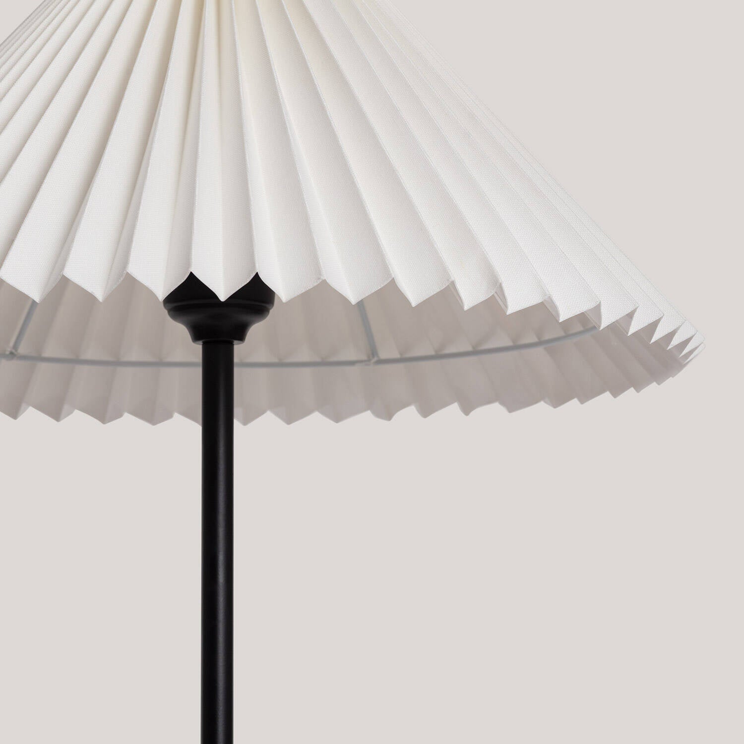 Lámpara de Pie Madera Leonessa  ILUZZIA