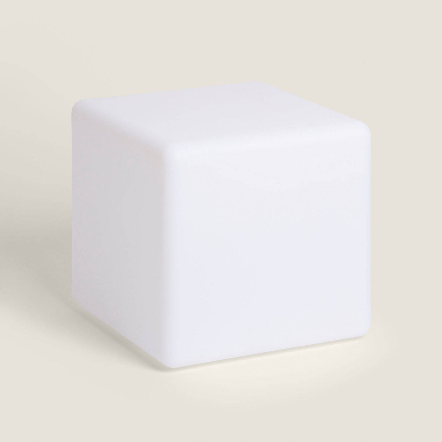 Cubo LED RGBW Recargable 40x40 cm