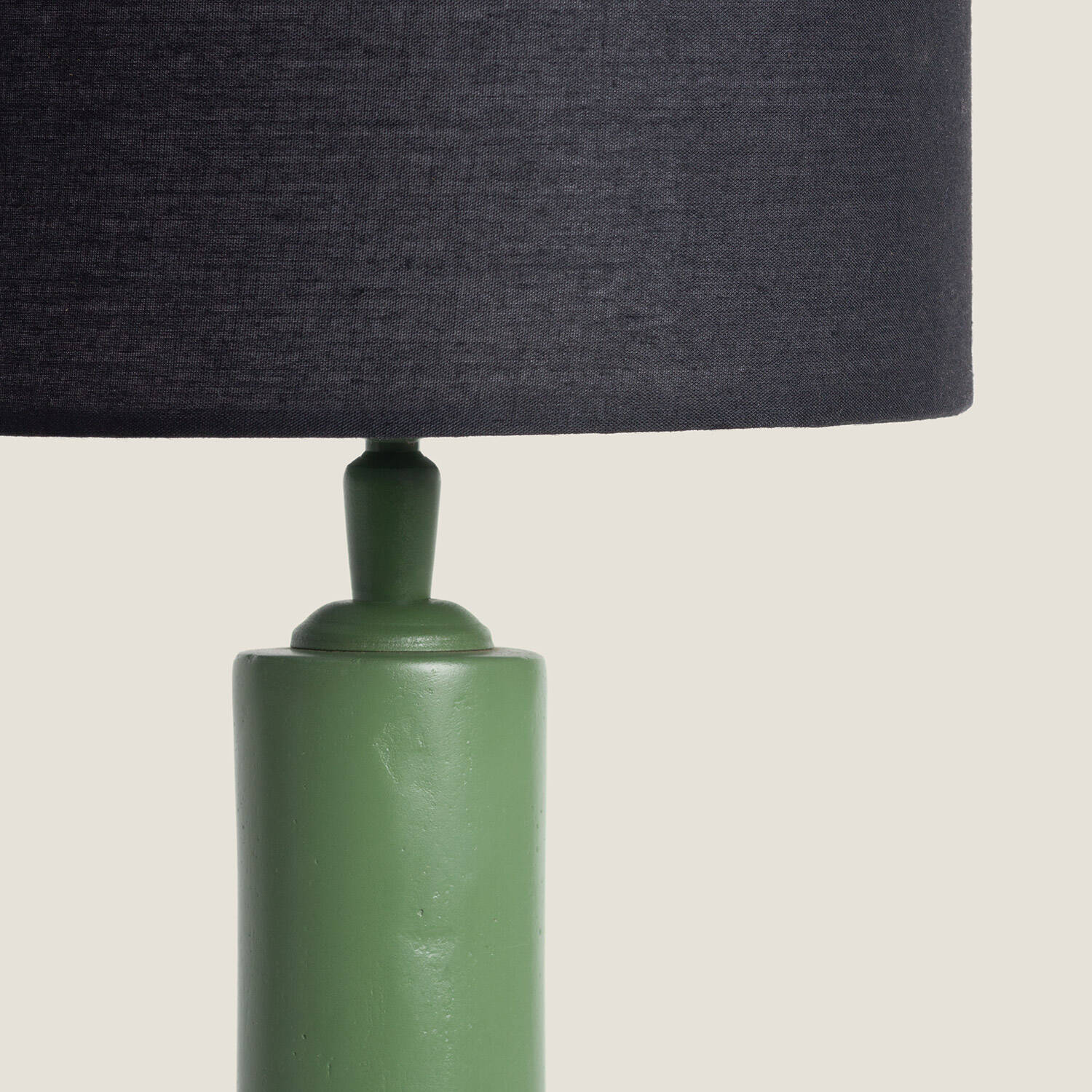 Lámpara de Mesa Resina Tinola Daleth