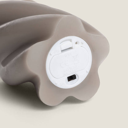 Dos Velas de Cera Decorativa LED con Diseño Ondulado Velia