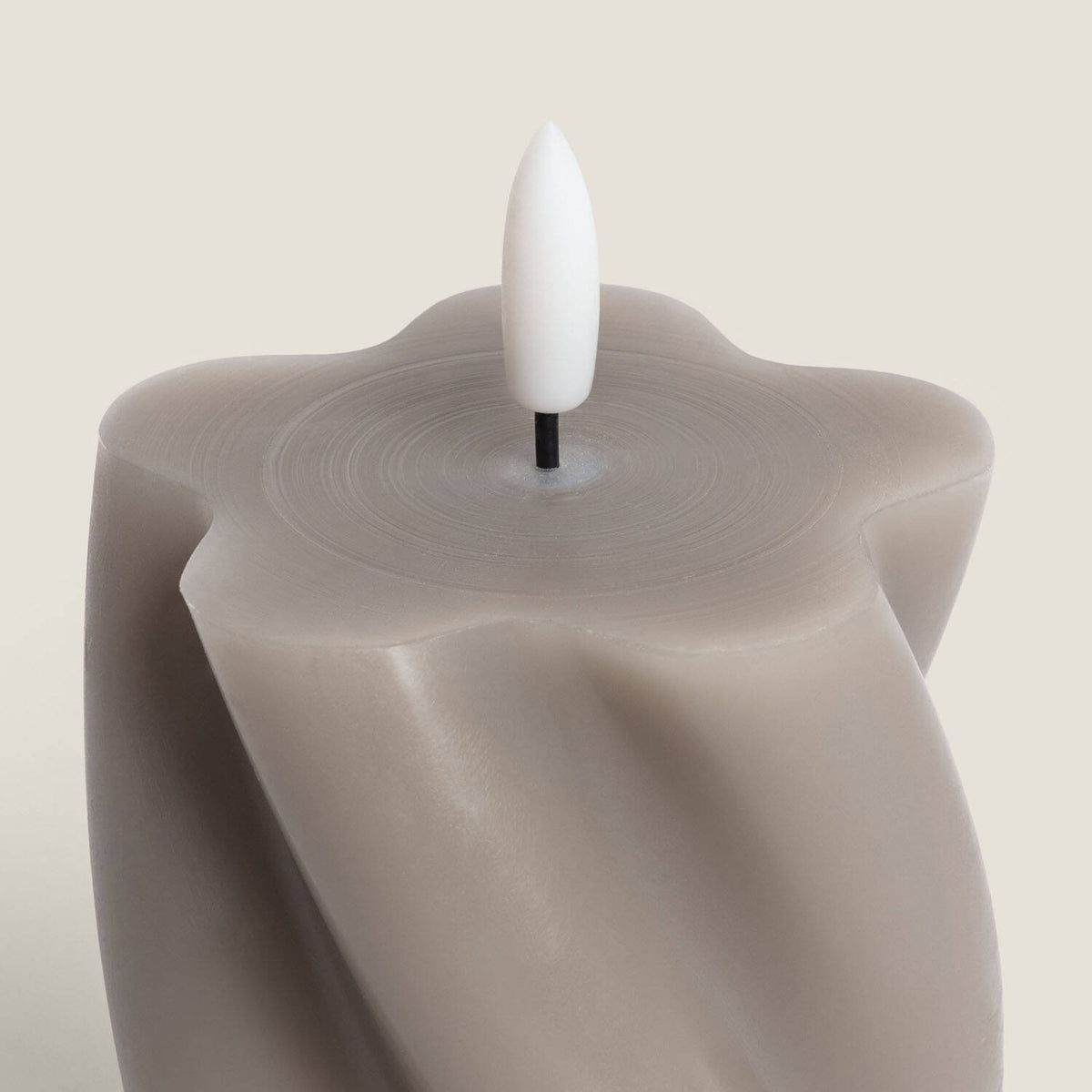 Dos Velas de Cera Decorativa LED con Diseño Ondulado Velia
