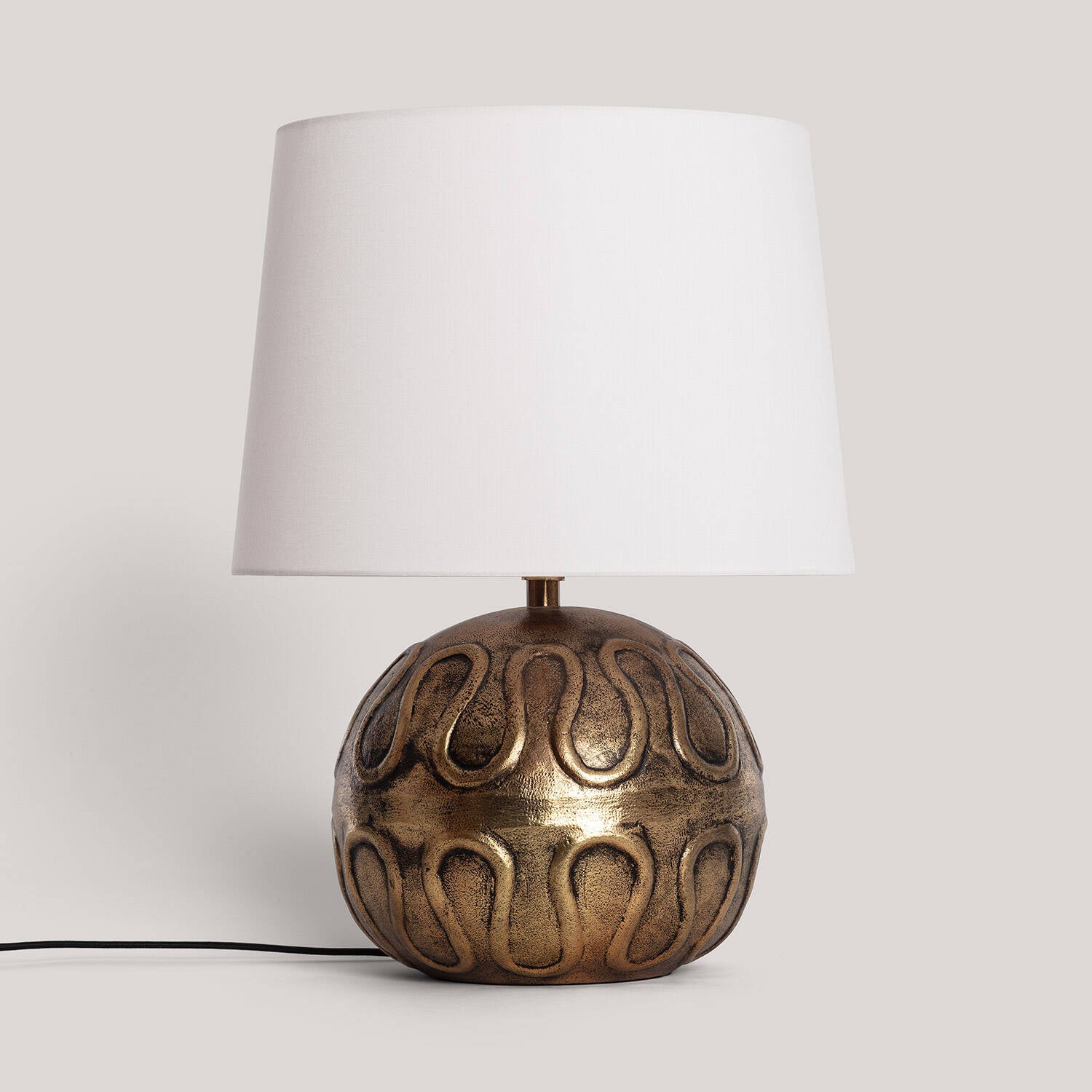 Lámpara de Mesa Metal Naksh ILUZZIA