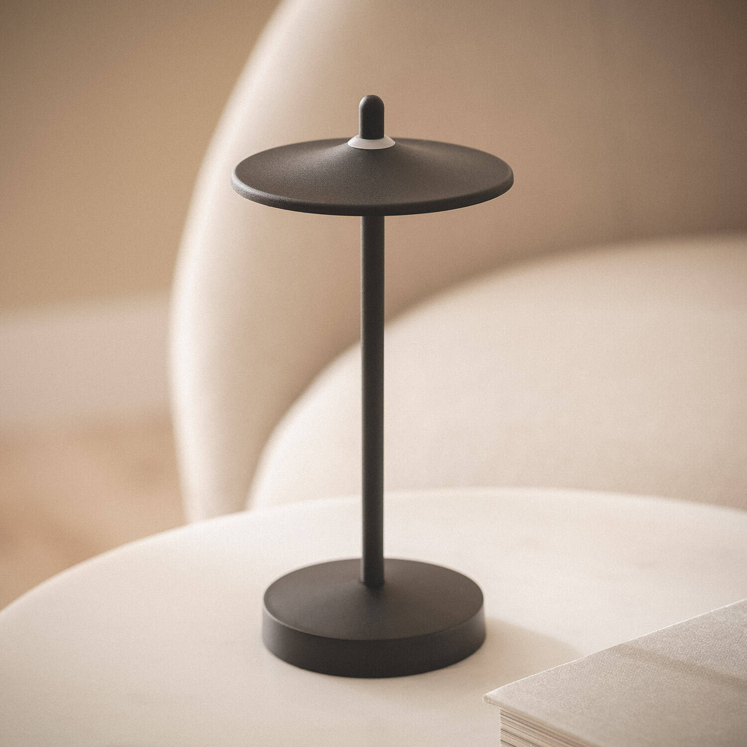 Lámpara de Mesa LED Portátil para Exterior Metal con Batería Recargable Milevani