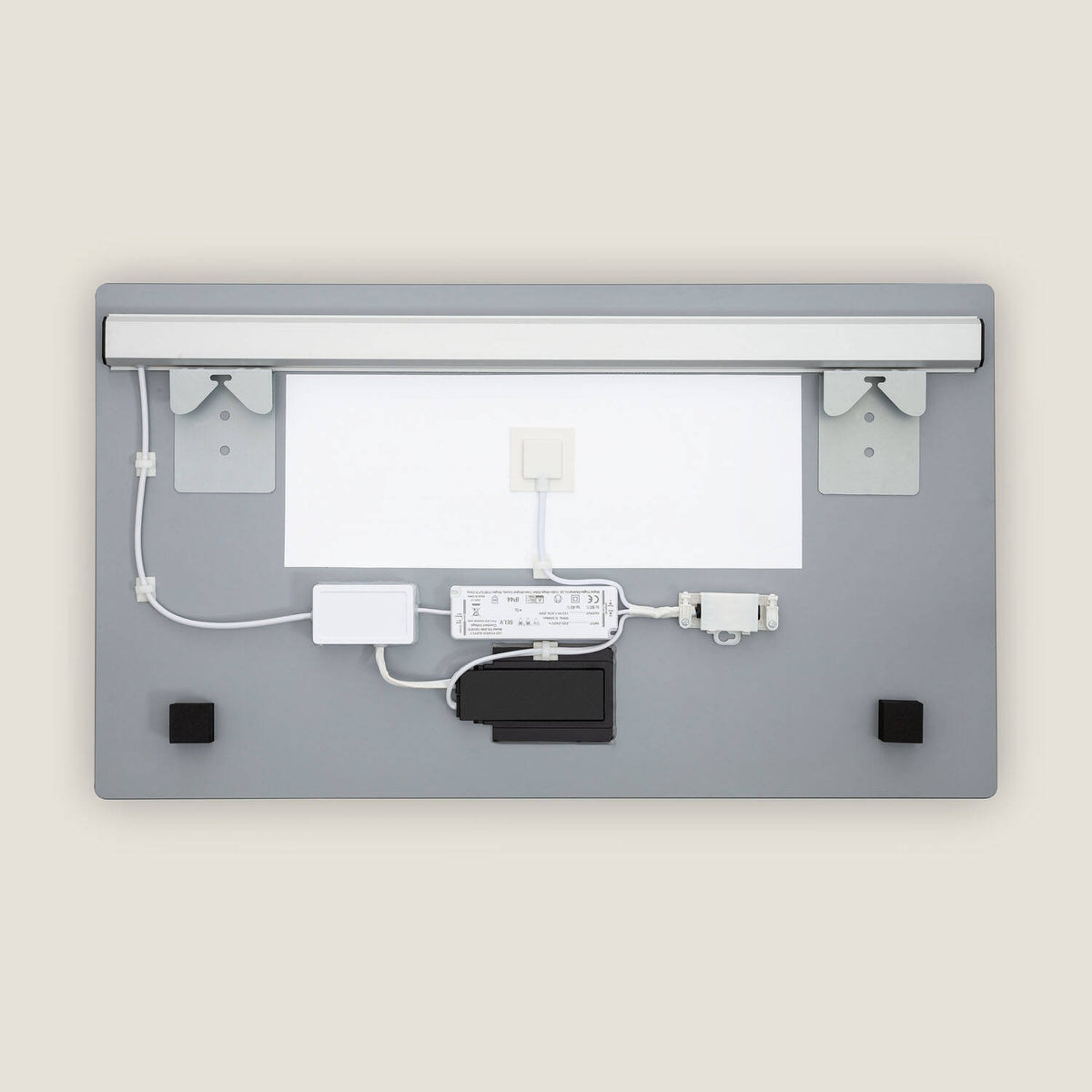 Espejo Baño con Luz LED y Antivaho 40x70 cm Benagil