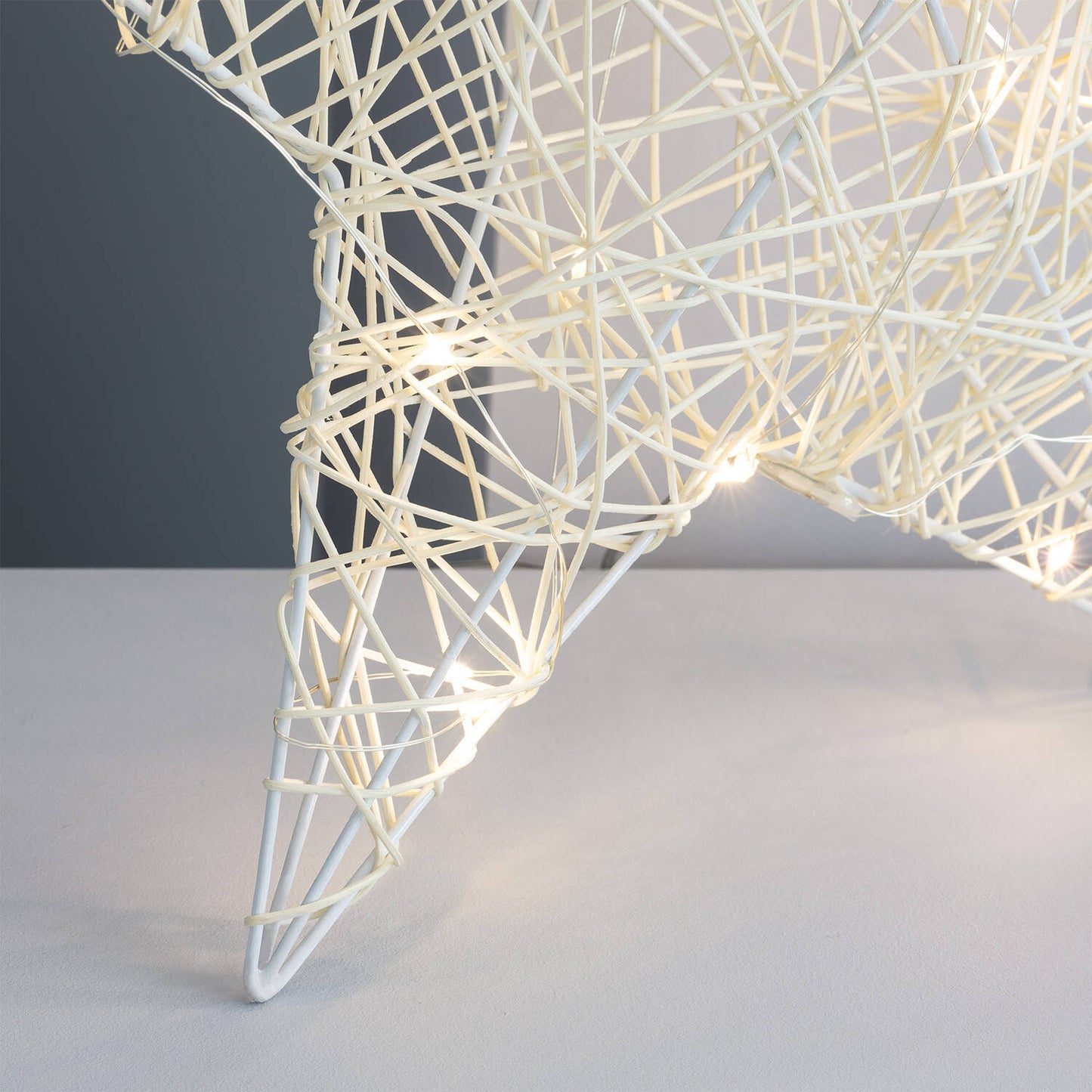 Estrella con Guirnalda de Luces LED Irawo 42x42 cm