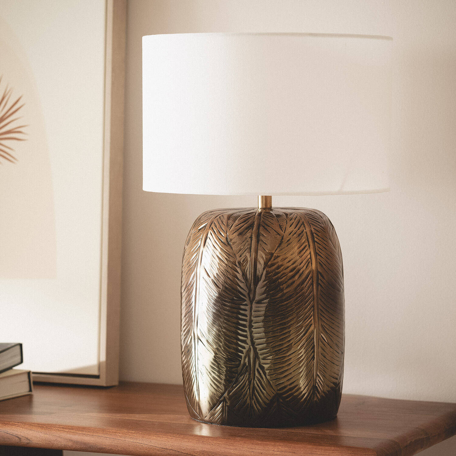 Lámpara de Mesa Aluminio Sahitya ILUZZIA