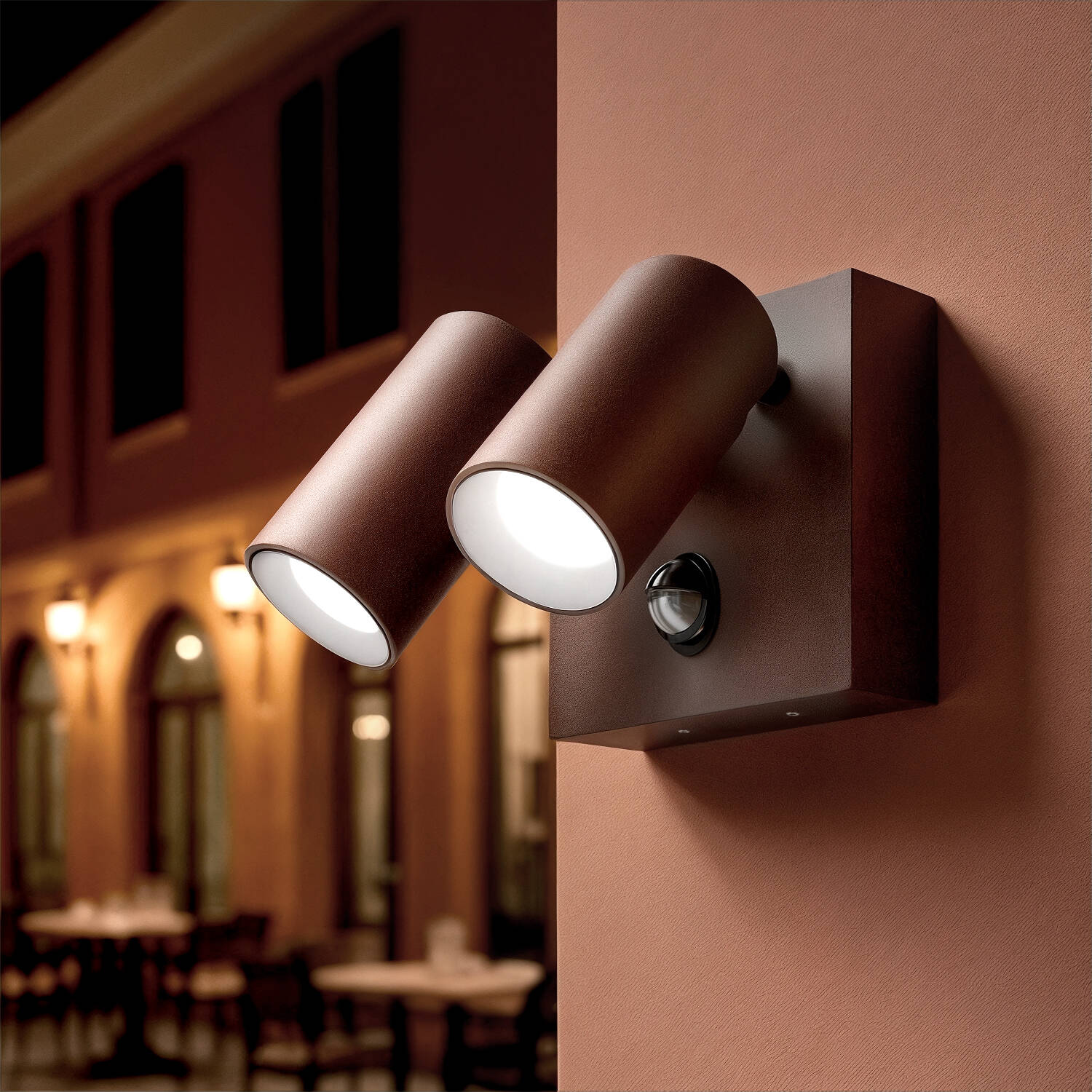 Aplique de Pared Exterior LED 18W Aluminio CCT Seleccionable Dos Focos con Detector de Movimiento Kuriya